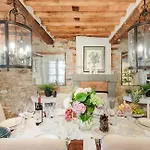 Villa Matilde, With Private Pool On The Lucca Hills