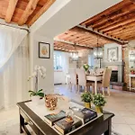 Villa Matilde, With Private Pool On The Lucca Hills *