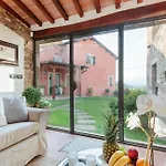 Villa Matilde, With Private Pool On The Lucca Hills