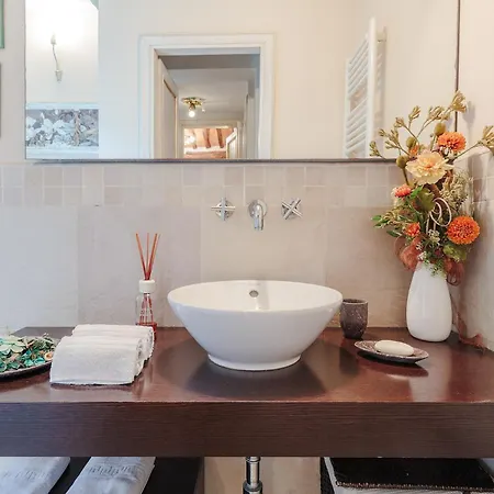 Villa Matilde, With Private Pool On The Lucca Hills Capannori