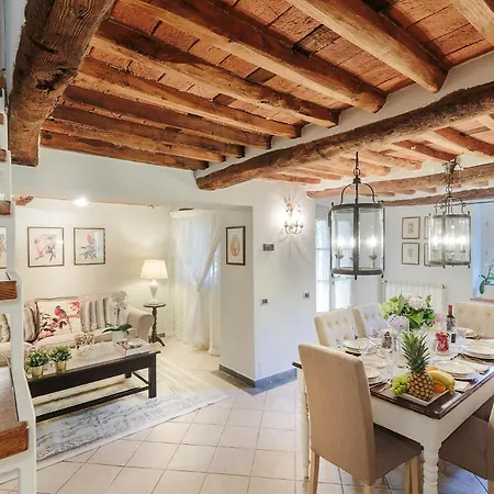 Matilde, With Private Pool On The Lucca Hills *