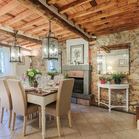 Matilde, With Private Pool On The Lucca Hills Villa Capannori